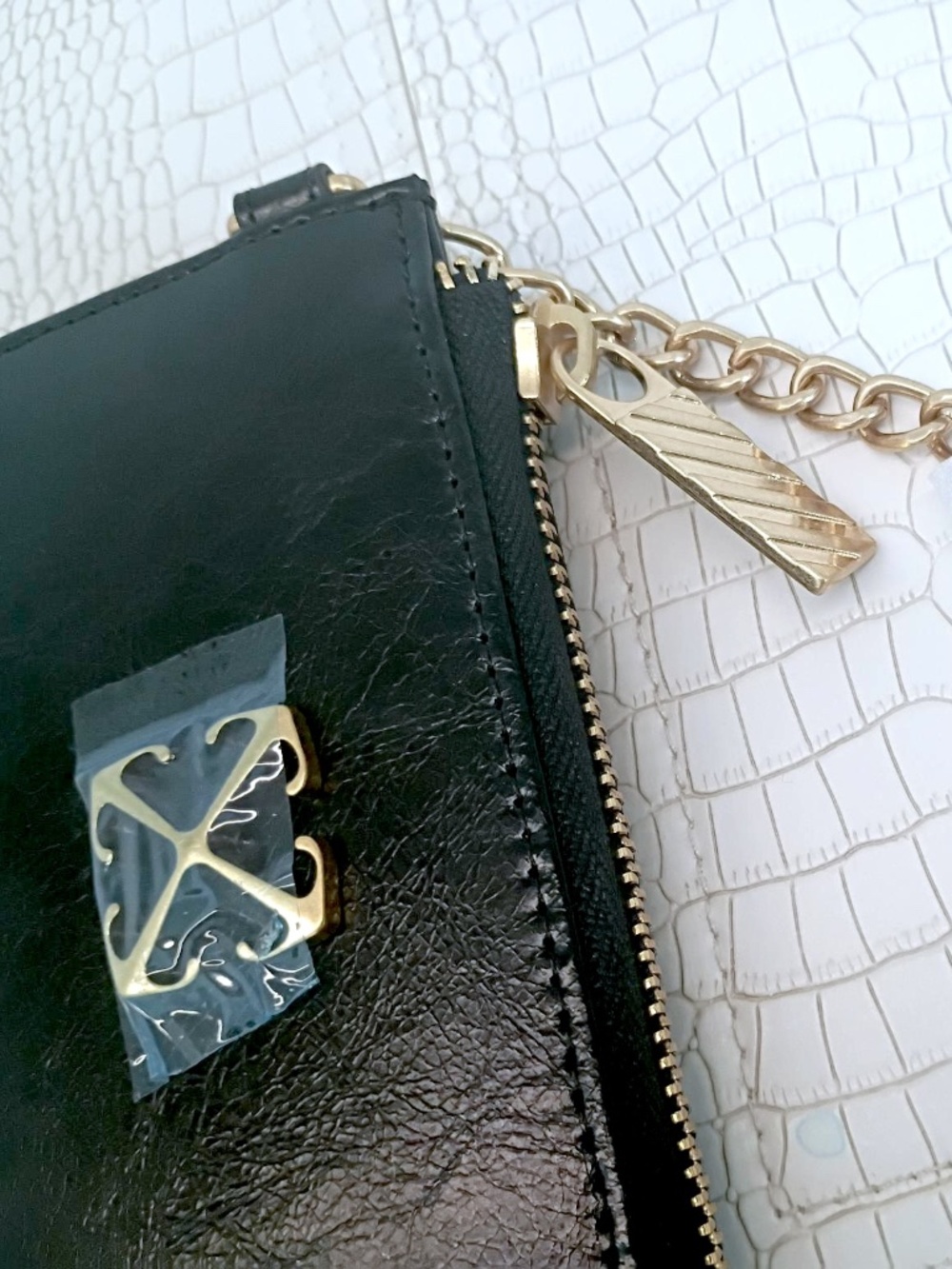 Rare (Hard to Find Brand New) Off-White Black Leather Zip Key Pouch Wallet Card - Picture 5 of 11